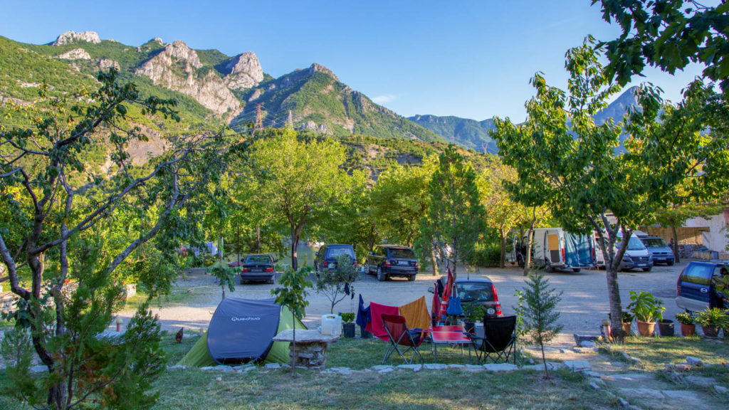 Campingplätze in Albanien - Natura Camping - Koman Lake