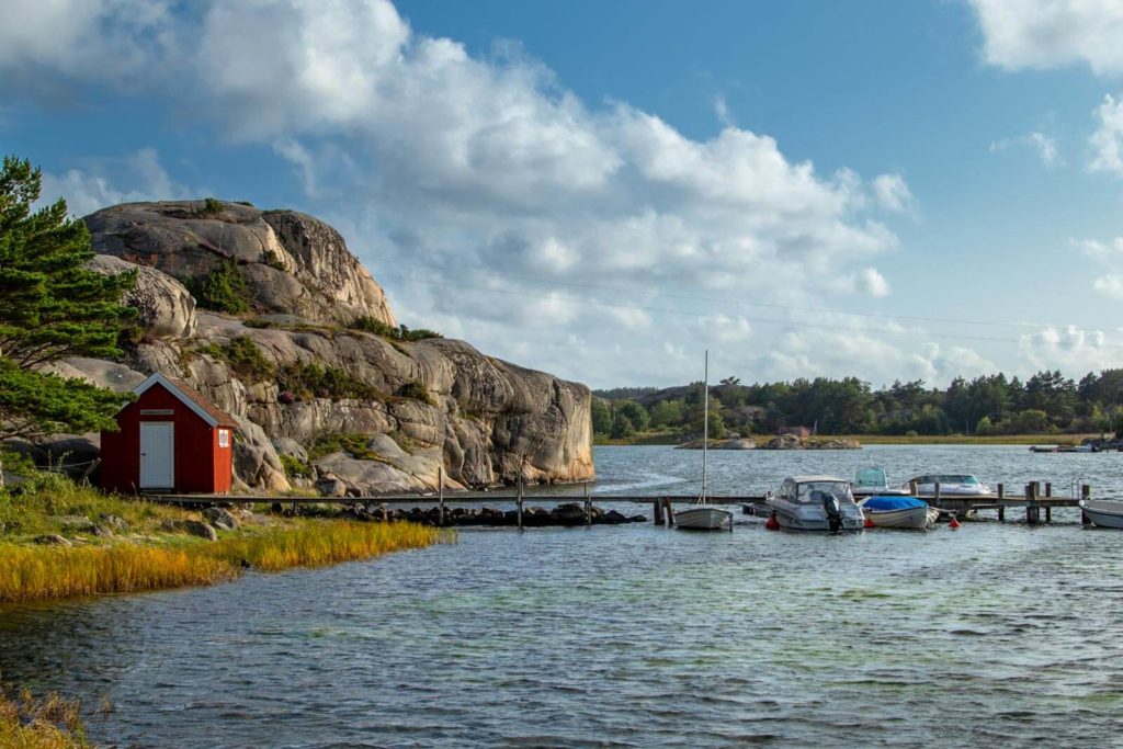 Schäreninsel mit Jachthafen in Schweden - Skandinavien Rundreise mit dem Auto