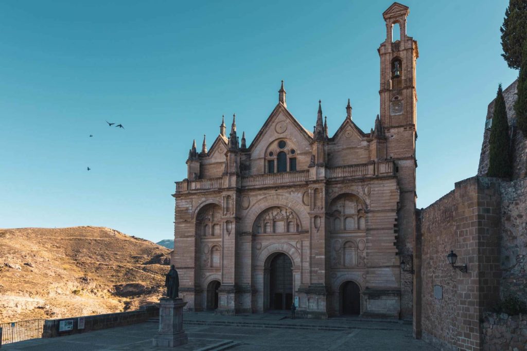 Blick auf die Kirche Real Colegiata de Santa María la Major in Antequera