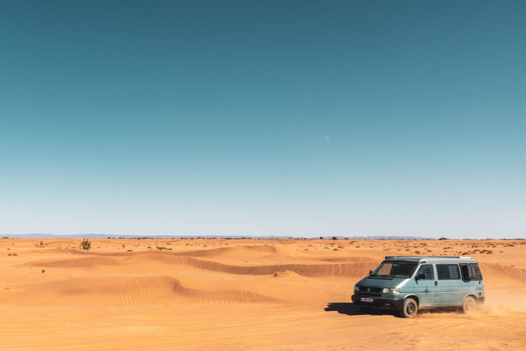 Marokko Offroad im Sand mit VW Bus T4 Syncro