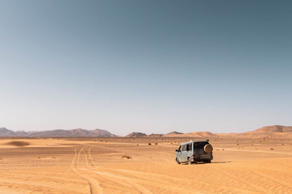 Marokko Wüstentour Ofroad von Mezouga nach Zagora mit dem VW Bus