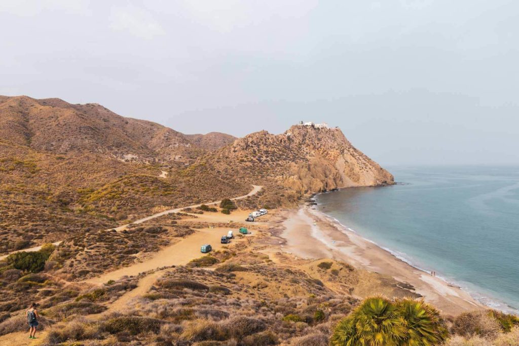 Blick auf den Strand "Die Schatzinsel" Andalusien Spanien