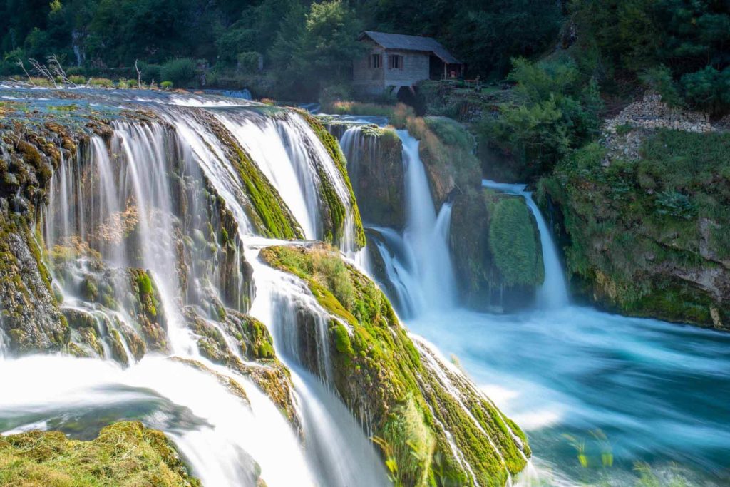 Štrbački Buk Wasserfall Una Nationalpark - Bosnien Roadtrip mit dem Camper