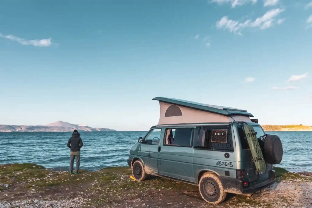 Im Winter mit dem VW Bus auf Kreta am Meer