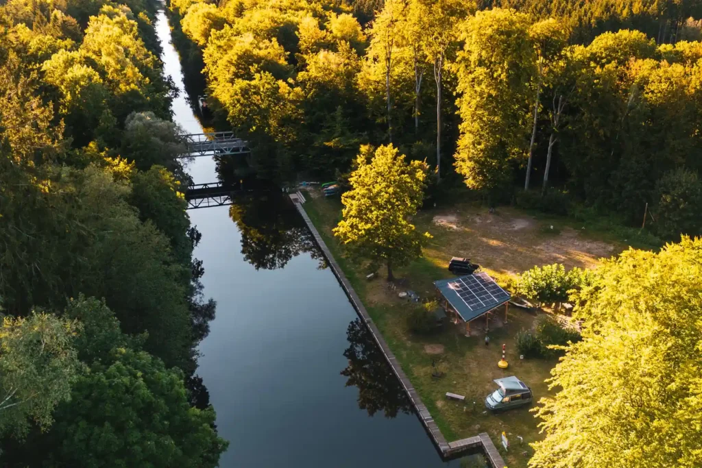 Naturcamping Bermudadreieck Geheimtipp Mecklenburgische Seenplatte Naturcampingplatz Bermudadreieck - Camping direkt an Wasser - Mecklenburgische Seenplatte